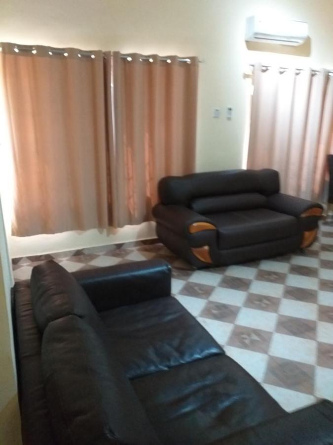 Fantastic Apartment, Traveler Award Winner 2024, 1 Ensuite Bedroom, Wifi, Air Condition, Separate Living Room, 2 Toilets, 2 Walk In Shower Rooms, Hot Water, Separate Kitchen, Restaurant, Bar, Garden, 24 Hour Security, 20 Minutes Airport, North Legon Аккра Экстерьер фото